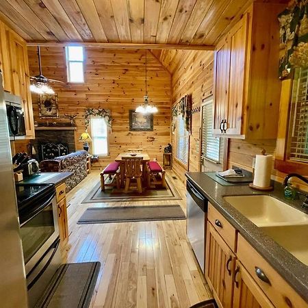Cabin 2 Bed Close To Helen Hot Tub #15 Exterior photo